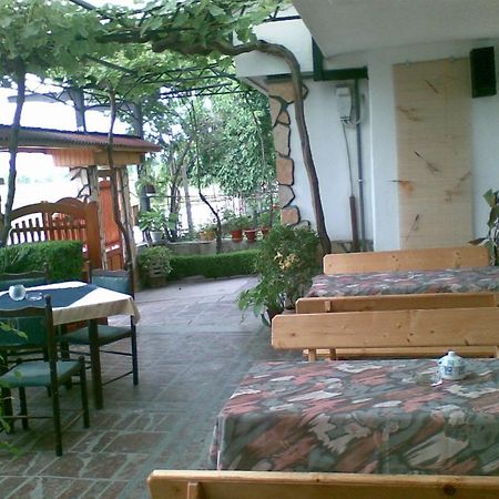 Family Hotel Natalis Hisarya Dış mekan fotoğraf